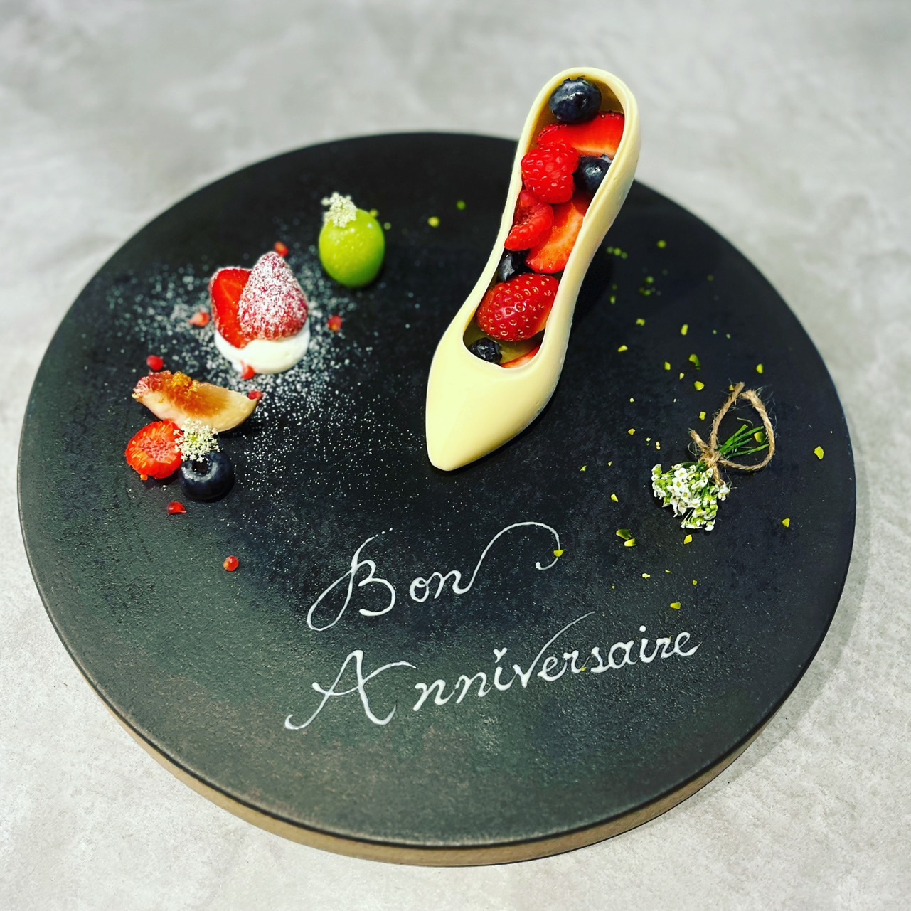 あなたが現在見ているのは 誕生日・記念日に特製スペシャルデザート